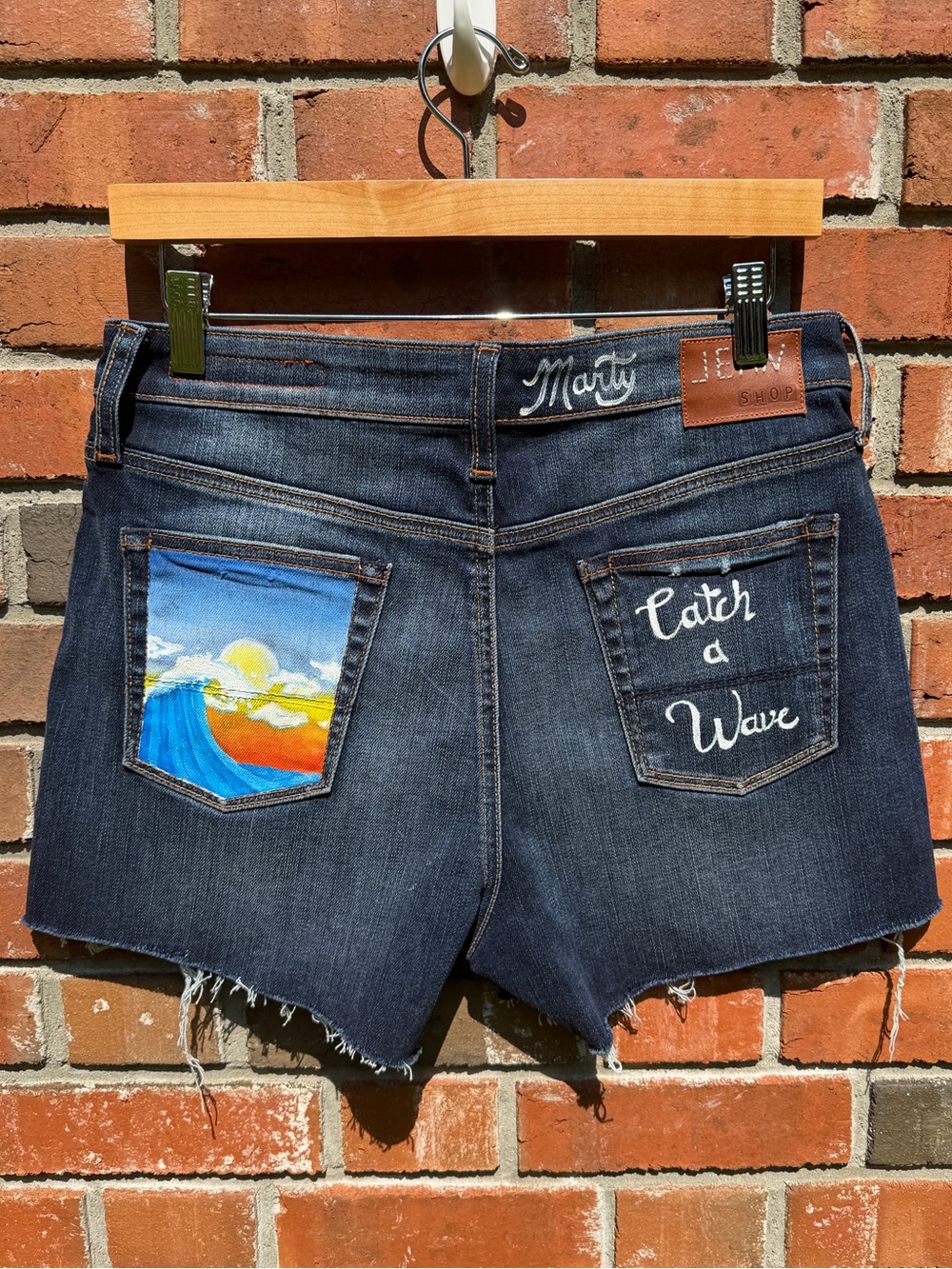 NWOT Jean Shop Hand-Painted Jorts with Catch a Wave Design Size 28
